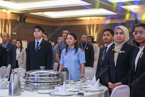 HANNAH YEOH