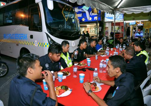 KL22_09082012_POLIS