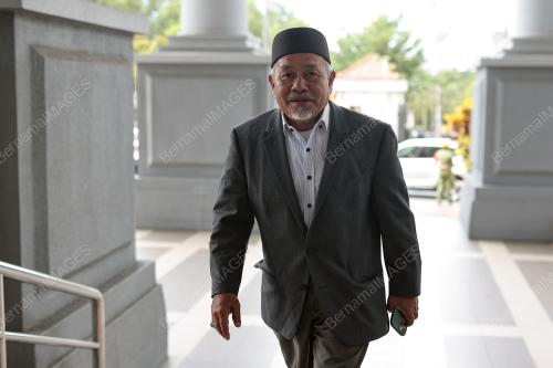 DATUK SERI TUAN IBRAHIM TUAN MAN
