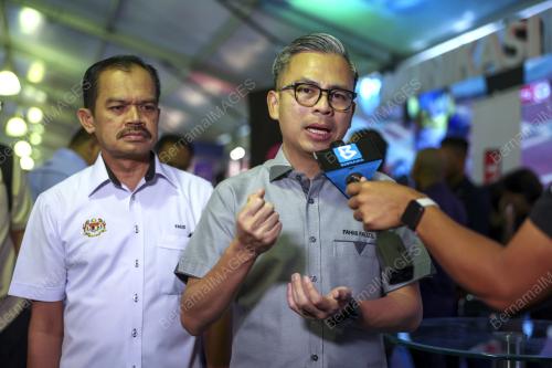 FAHMI FADZIL