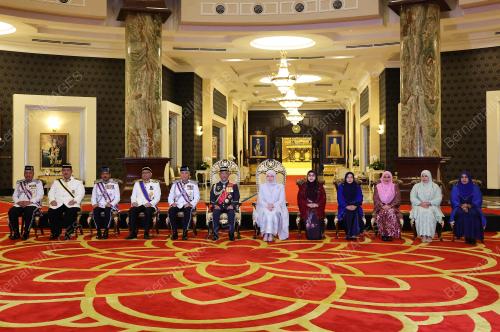 AL-SULTAN ABDULLAH RI'AYATUDDIN AL-MUSTAFA BILLAH SHAH