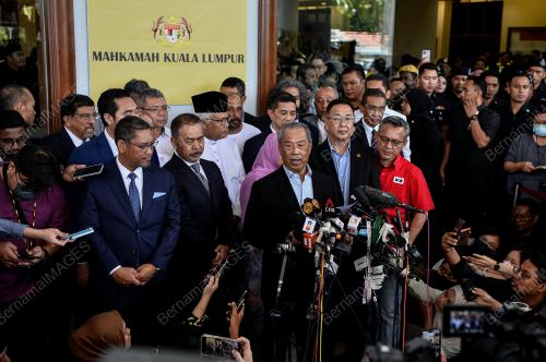 TAN SRI MUHYIDDIN MOHD YASSIN