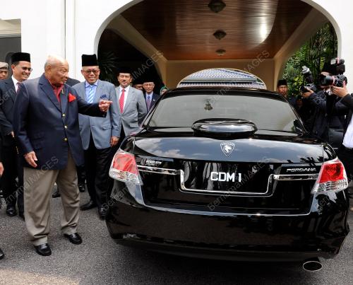 KL22_10042014_SULTAN