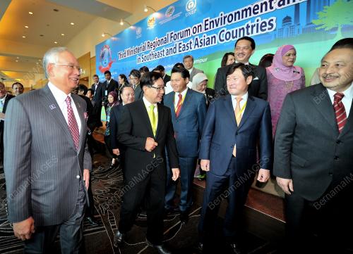 KL22_10092013_MENTERI_ASIAN
