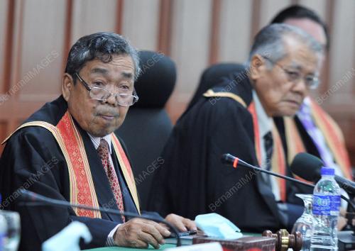 KL22_11052012_JUDGE