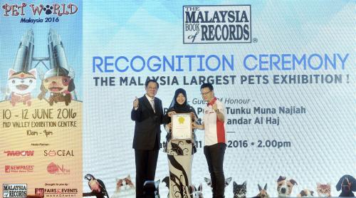 KL22_11062016_PET_WORLD