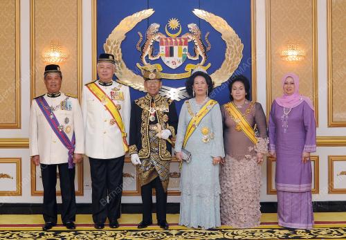 KL22_12032012_AGONG