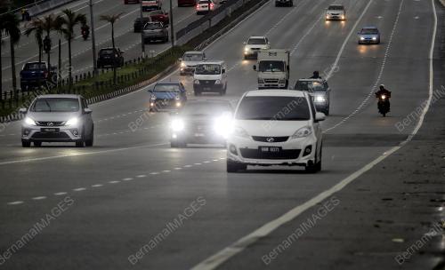 TINJAUAN WARGA KOTA PULANG KE KAMPUNG