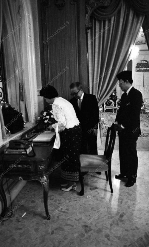 KL22_13012015_SIHANOUK_AGONG