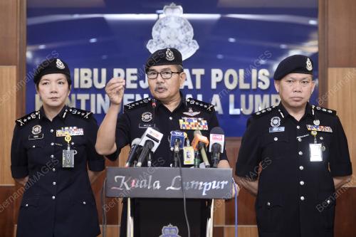 DATUK SERI MAZLAN LAZIM