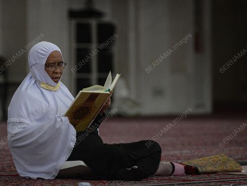 MEMBACA AL-QURAN PADA BULAN RAMADAN