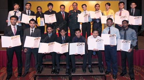 KL22_13062012_SHELL_EDUCATIONAL_EXCELLENCE_AWRDS