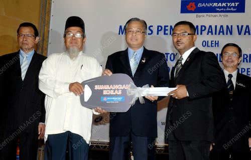 ISMAIL SABRI YAAKOB