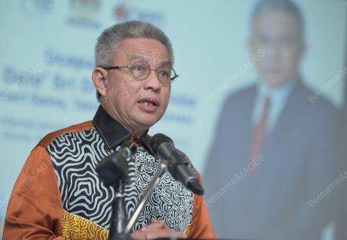 DATUK SERI DR ADHAM BABA