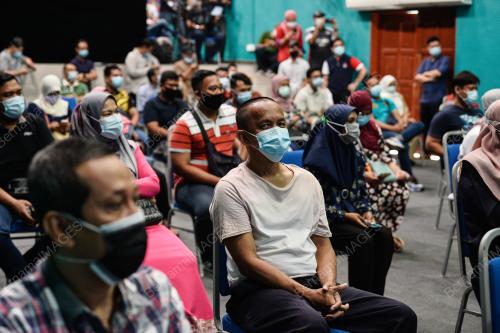 MAJLIS SESI PENYAMPAIAN SUMBANGAN KEPADA MANGSA BANJIR KILAT DI WILAYAH PERSUKUTUAN