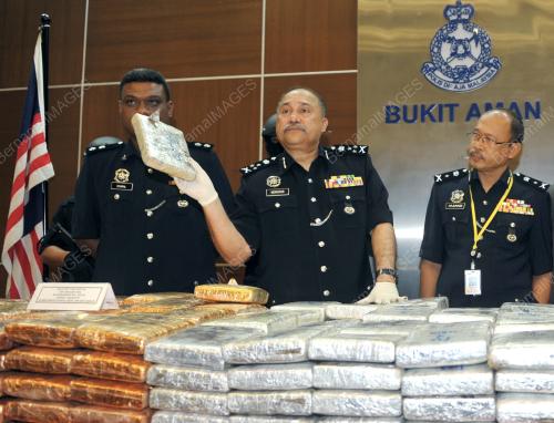 KL22_15032016_GANJA