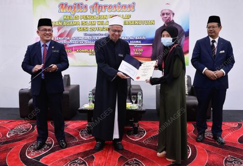 SENATOR DATUK DR ZULKIFLI MOHAMAD AL-BAKRI