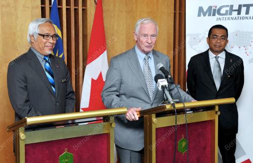 DAVID JOHNSTON