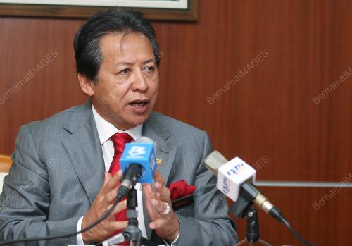 DATUK SERI ANIFAH AMAN