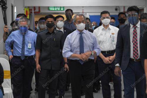 TAN SRI MUHYIDDIN YASSIN 