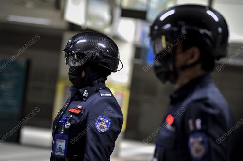 TINJAUAN SMART HELMET DIGUNAKAN OLEH PENGUATKUASA KTMB