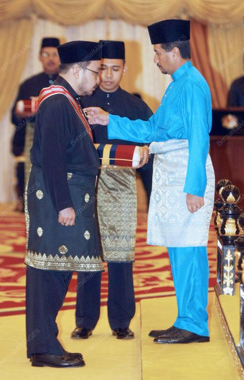 TUAKU MIZAN ZAINAL ABIDIN