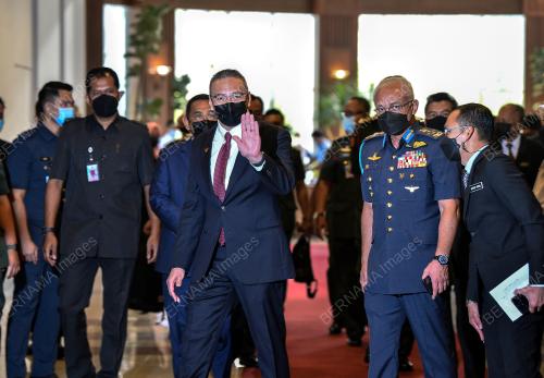 DATUK SERI HISHAMMUDDIN TUN HUSSEIN