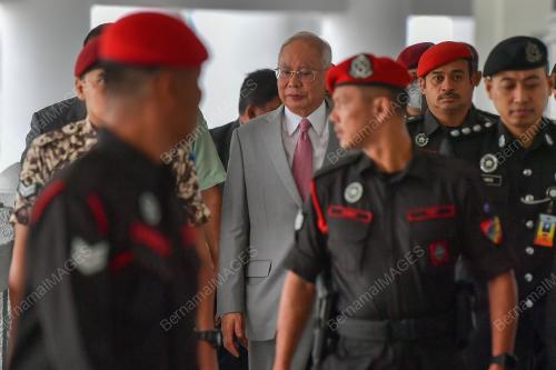 DATUK SERI NAJIB TUN RAZAK