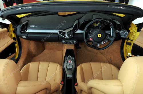 KL22_17052012_FERRARI