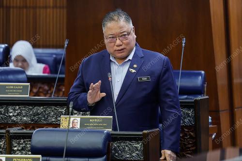DATUK SERI TIONG KING SING