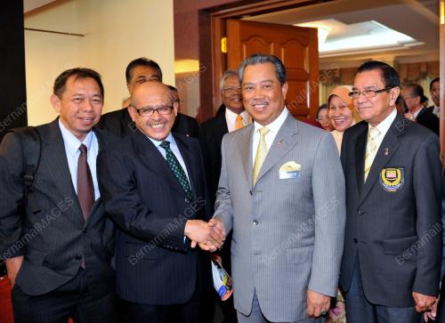 TAN SRI MUHYIDDIN YASSIN