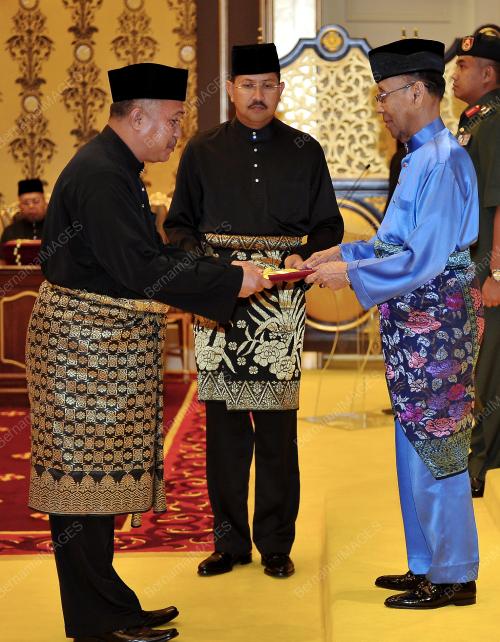 KL22_18022014_AGONG_WATIKAH