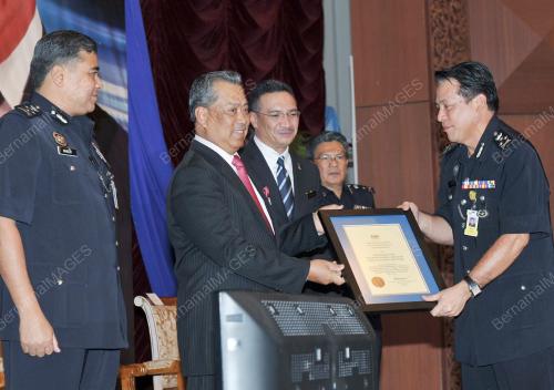 TAN SRI MUHYIDDIN MOHD YASSIN