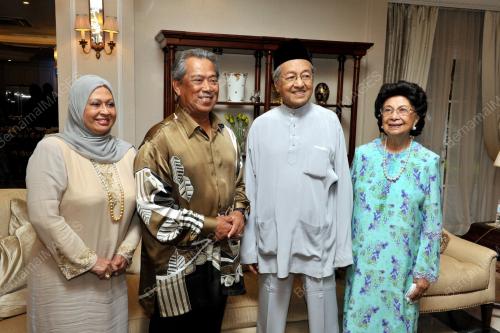KL22_18082013_RAYA