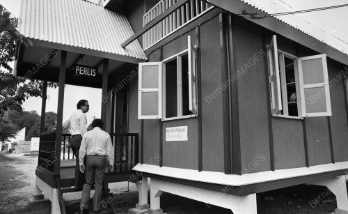 KL22_19012015_RUMAH_KARYANEKA