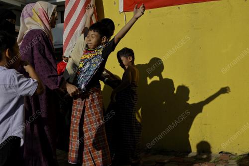 PROGRAM KHATAN PERDANA LEMBAH PANTAI