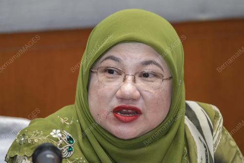 DATUK SERI WAN SURAYA WAN MOHD RADZI