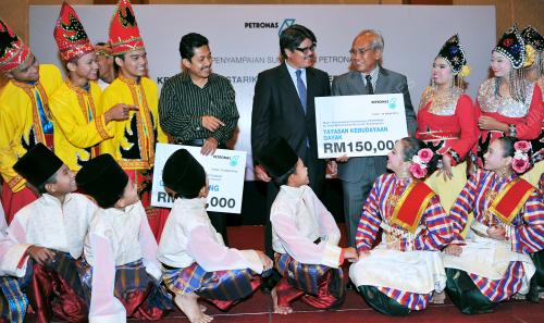KL22_19072012_PETRONAS