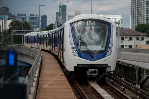 PROJEK PEMBINAAN LRT 3 DIJANGKA SIAP PADA 28 FEB 2024