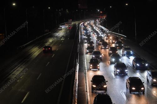 RENTAS NEGERI - ALIRAN TRAFIK SESAK MASUK KE IBUKOTA