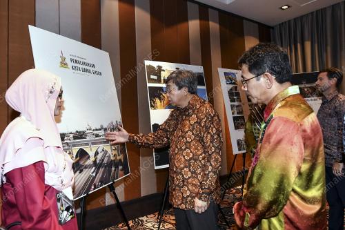 KL22_19112017_PEMULIHARAAN_BN201711161579