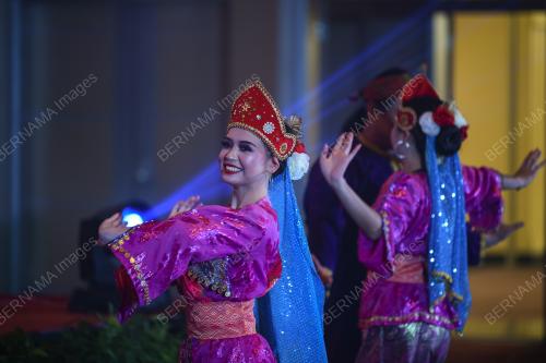 MAJLIS MAKAN MALAM SEMPENA PESTA REGATTA LEPA 2022