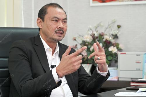 DATUK ROSLAN ARIFFIN