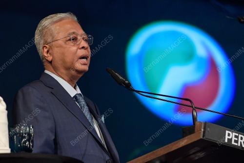 DATUK SERI ISMAIL SABRI YAAKOB