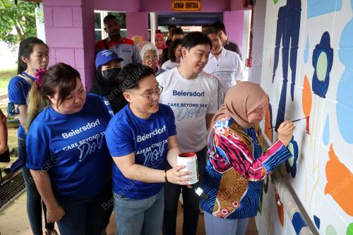 DATUK SERI NANCY SHUKRI
