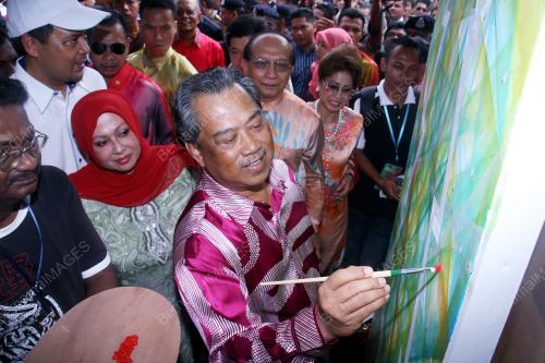 TAN SRI MUHYIDDIN YASSIN