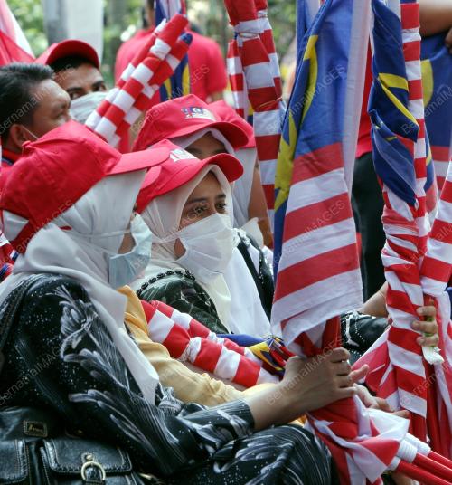 KIBAR JALUR GEMILANG