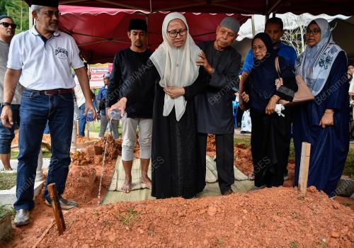 TRAGEDI NAHAS PESAWAT ELMINA