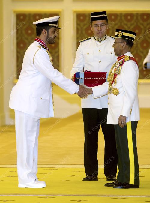KL22_20102015_AGONG