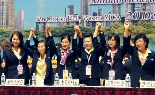 KL22_20122013_MCA_WANITA